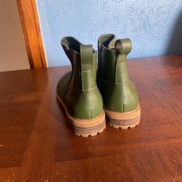 Land's End Green Boot 8.5 Women's - Picture 3 of 5